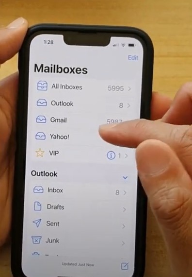 go to Mail, select the Yahoo account